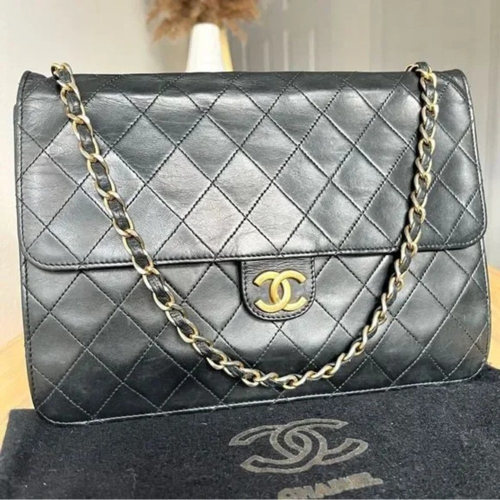 CHANNEL QUILTED LAMBSKIN SHOULDER BAG - Picture 1 of 7